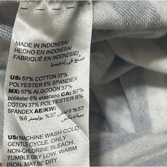 Chico's Zenergy Tunic Top V Neck Back Size Small (0) Blue White Stripe Knit - Picture 5 of 5